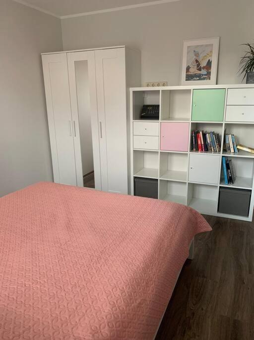Cozy Apartment In Karmėlava Buitenkant foto